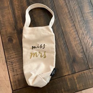 Kate Spade canvas Wine Bag.  Miss to Mrs